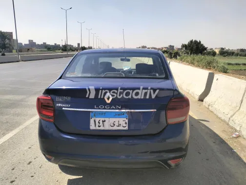 Renault Logan 2018 Blue Automatic Used for Sale in Greater Cairo ( Cairo + Giza) - 3