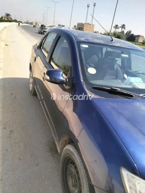 Renault Logan 2018 Blue Automatic Used for Sale in Greater Cairo ( Cairo + Giza) - 6