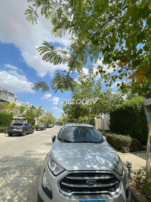 Ford EcoSport 2019 Silver Automatic Used for Sale in Greater Cairo ( Cairo + Giza) - 5