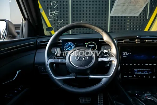 Hyundai Tucson 2023 White Automatic Used for Sale in Greater Cairo ( Cairo + Giza) - 9