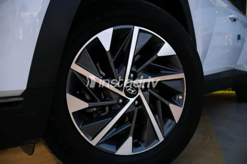 Hyundai Tucson 2023 White Automatic Used for Sale in Greater Cairo ( Cairo + Giza) - 10