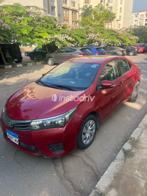 Toyota Corolla 2014 Red Automatic Used for Sale in Greater Cairo ( Cairo + Giza) - 1