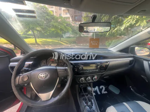 Toyota Corolla 2014 Red Automatic Used for Sale in Greater Cairo ( Cairo + Giza) - 6