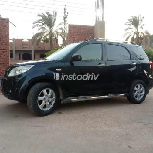 Daihatsu Grand terios 2010 Black Automatic Used for Sale in Greater Cairo ( Cairo + Giza) - 7