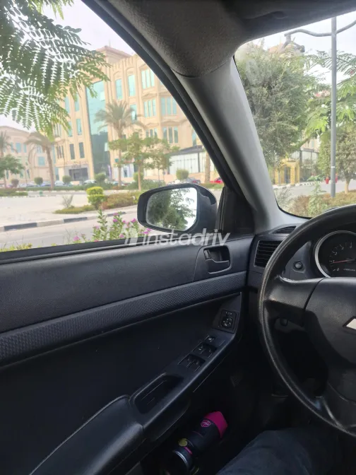 Mitsubishi Lancer 2018 Silver Automatic Used for Sale in Greater Cairo ( Cairo + Giza) - 5