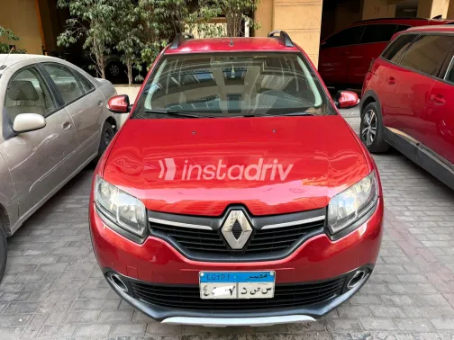 Renault Sandero Step Way 2017 White Automatic Used for Sale in Greater Cairo ( Cairo + Giza) - 7