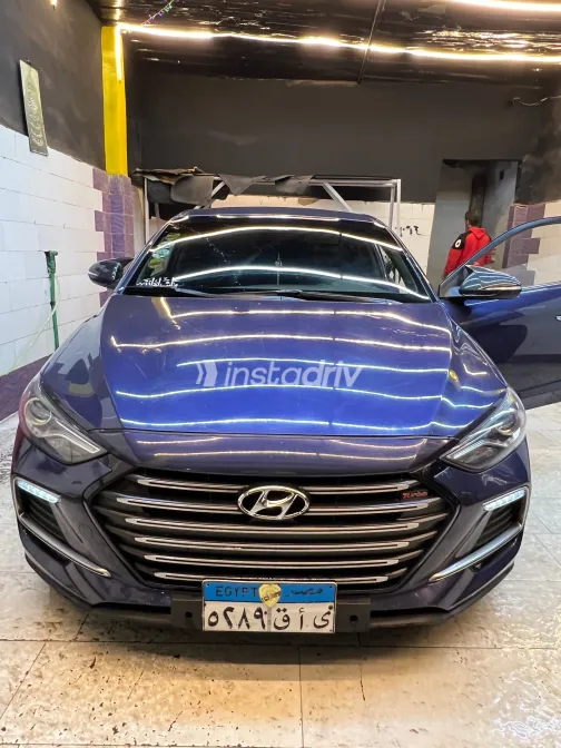 Hyundai Elantra AD 2017 White Automatic Used for Sale in Greater Cairo ( Cairo + Giza) - 2
