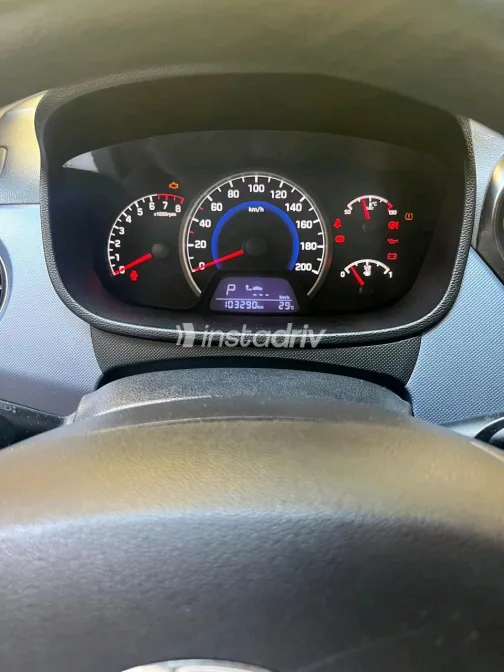 هيونداي I10 2020 فضي أوتوماتيك مستعملة للبيع في القاهرة الكبرى ( القاهرة - الجيزة) - 2