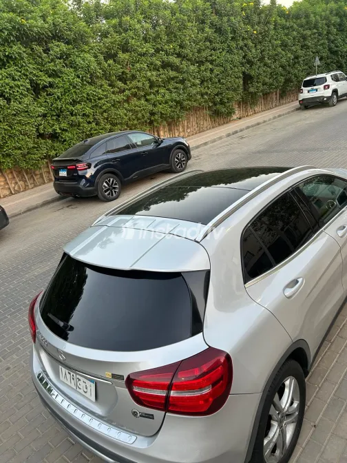 مرسيدس GLA 200 2018 فضي أوتوماتيك مستعملة للبيع في القاهرة الكبرى ( القاهرة - الجيزة) - 2