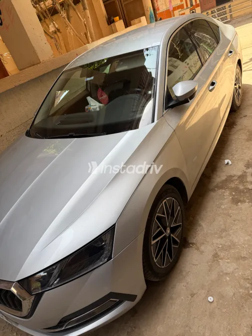 سكودا اوكتافيا A8 2021 فضي أوتوماتيك مستعملة للبيع في القاهرة الكبرى ( القاهرة - الجيزة) - 1
