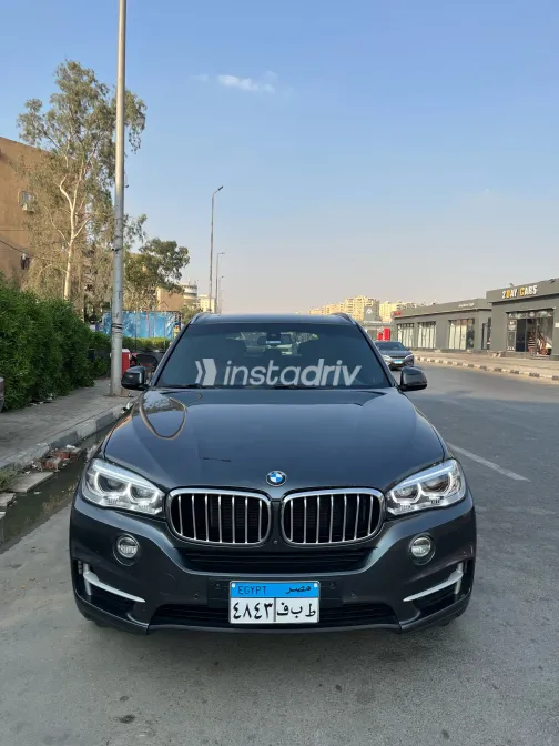 بي ام دبليو X5 2016 رمادي يدوي مستعملة للبيع في القاهرة الكبرى ( القاهرة - الجيزة) - 3