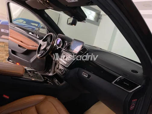 Mercedes GLE 500 2018 Black Automatic Used for Sale in Greater Cairo ( Cairo + Giza) - 5