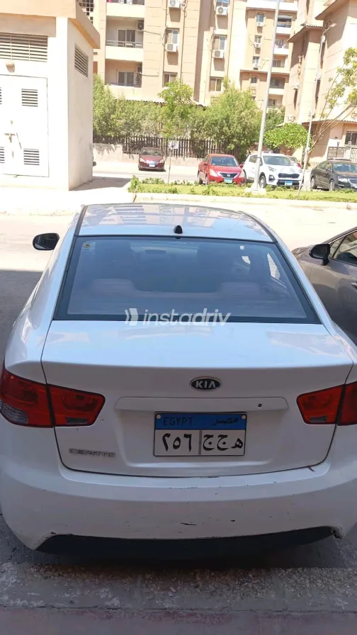 Kia Cerato 2012 White Automatic Used for Sale in Greater Cairo ( Cairo + Giza) - 1