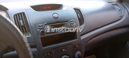 Kia Cerato 2012 White Automatic Used for Sale in Greater Cairo ( Cairo + Giza) - 2
