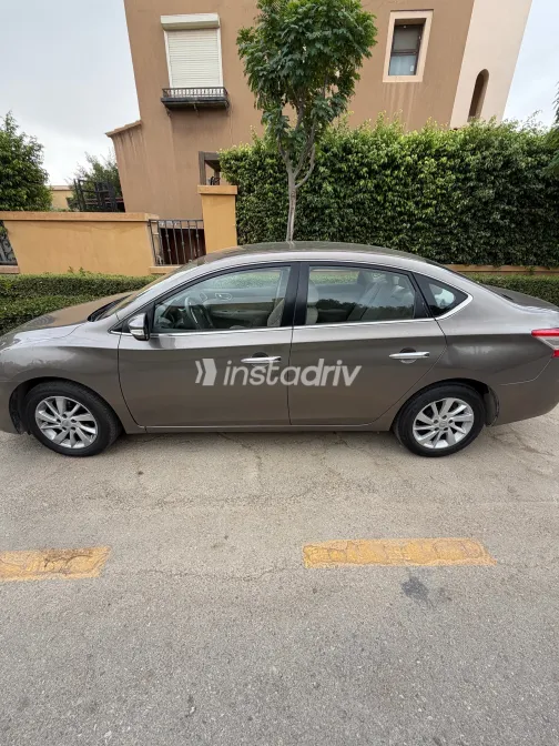 Nissan Sentra 2024 Gold Automatic Used for Sale in Greater Cairo ( Cairo + Giza) - 6