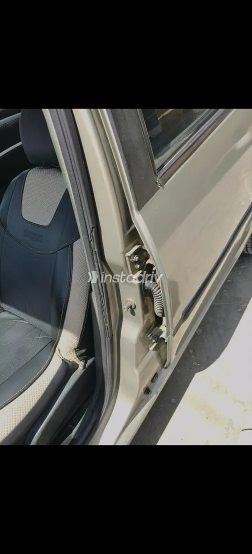 Renault Logan 2009 Gold Manual Used for Sale in Greater Cairo ( Cairo + Giza) - 9