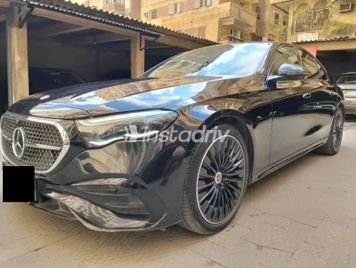 Mercedes E 300 2024 Black Automatic Used for Sale in Greater Cairo ( Cairo + Giza) - 8