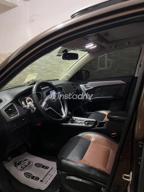جيلي X7 2019 بني أوتوماتيك مستعملة للبيع في القاهرة الكبرى ( القاهرة - الجيزة) - 2