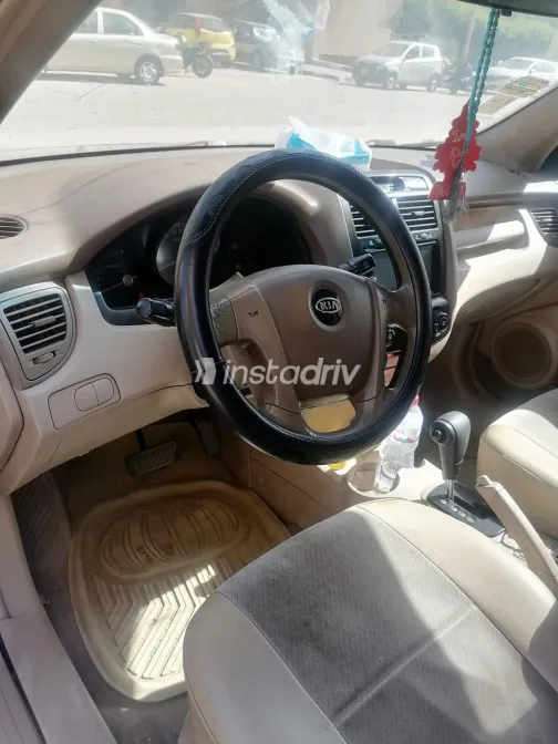 Kia Sportage 2006 Black Automatic Used for Sale in Greater Cairo ( Cairo + Giza) - 4
