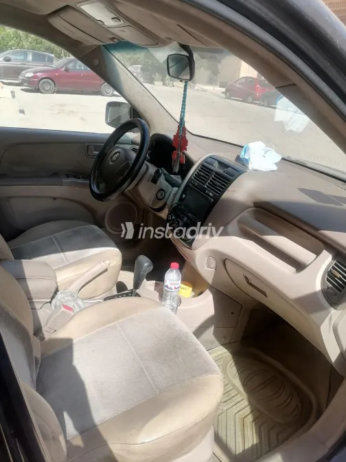 Kia Sportage 2006 Black Automatic Used for Sale in Greater Cairo ( Cairo + Giza) - 7