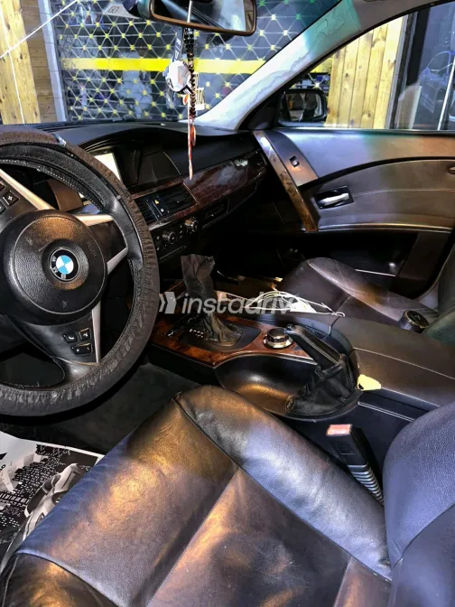 BMW 525 2007 Silver Automatic Used for Sale in Greater Cairo ( Cairo + Giza) - 10