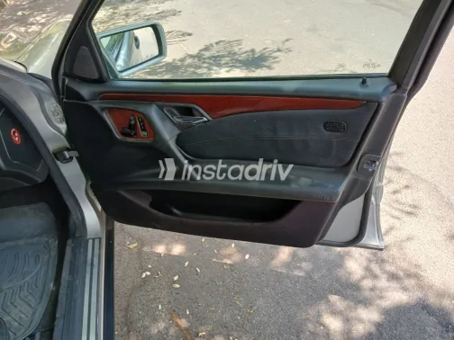 Mercedes E 200 1998 Silver Automatic Used for Sale in Greater Cairo ( Cairo + Giza) - 3