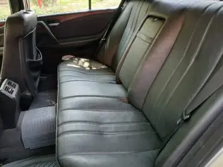 Mercedes E 200 1998 Silver Automatic Used for Sale in Greater Cairo ( Cairo + Giza)