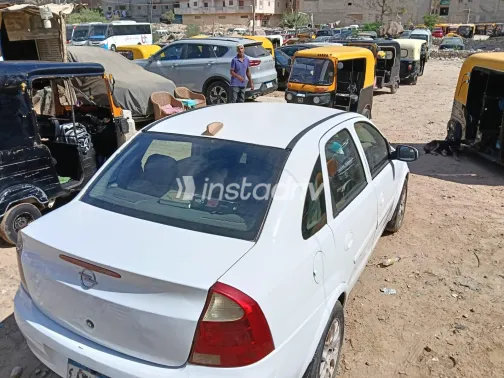 Opel Corsa 2003 White Manual Used for Sale in Greater Cairo ( Cairo + Giza) - 4