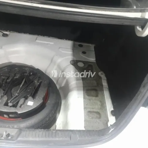 Hyundai Avante 2011 White Automatic Used for Sale in Cairo - 10