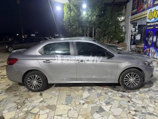 بيجو 301 2020 فضي أوتوماتيك مستعملة للبيع في كفر الشيخ - 6