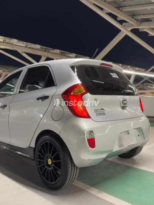 Kia Picanto 2014 Silver Automatic Used for Sale in Cairo - 4