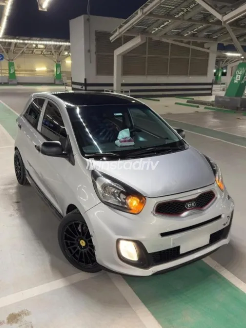 Kia Picanto 2014 Silver Automatic Used for Sale in Cairo - 5