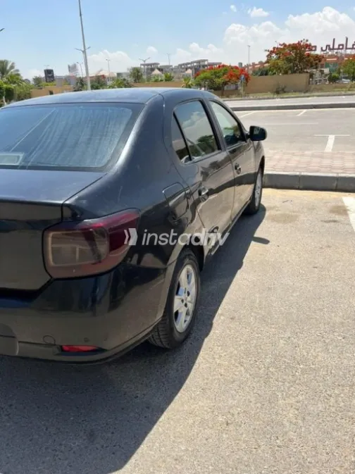 Renault Logan 2015 Black Manual Used for Sale in 6 October - 2