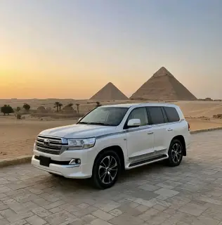 Toyota Land Cruiser 2018 White Automatic Used for Sale in Greater Cairo ( Cairo + Giza)