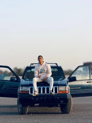 جيب جراند شيروكي 1997 أبيض أوتوماتيك مستعملة للبيع في القاهرة الكبرى ( القاهرة - الجيزة)