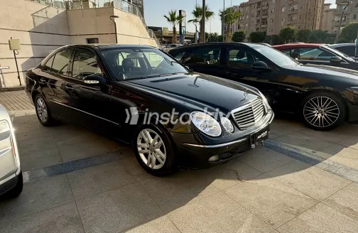 Mercedes E 350 2005 Black Automatic Used for Sale in Greater Cairo ( Cairo + Giza) - 3