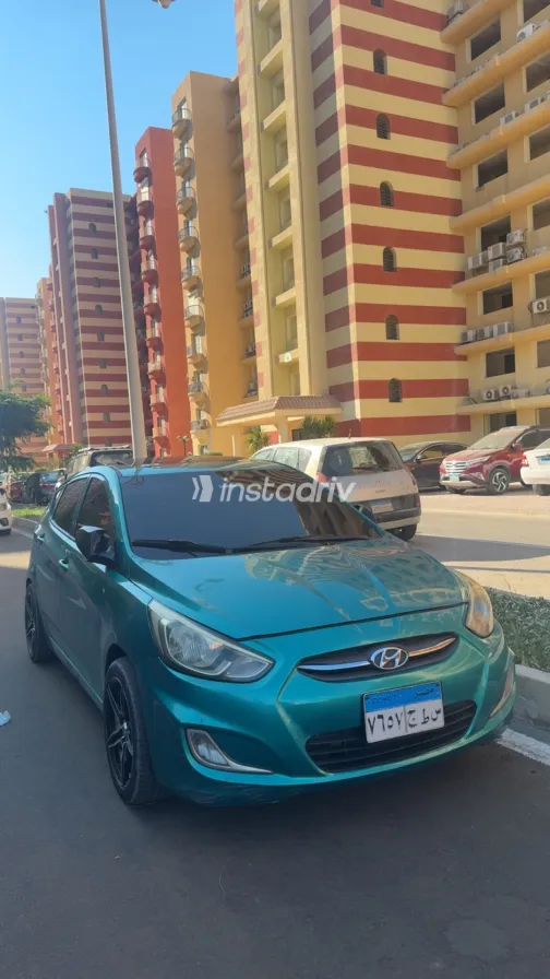 Hyundai Accent RB 2017 Green Automatic Used for Sale in Greater Cairo ( Cairo + Giza) - 4