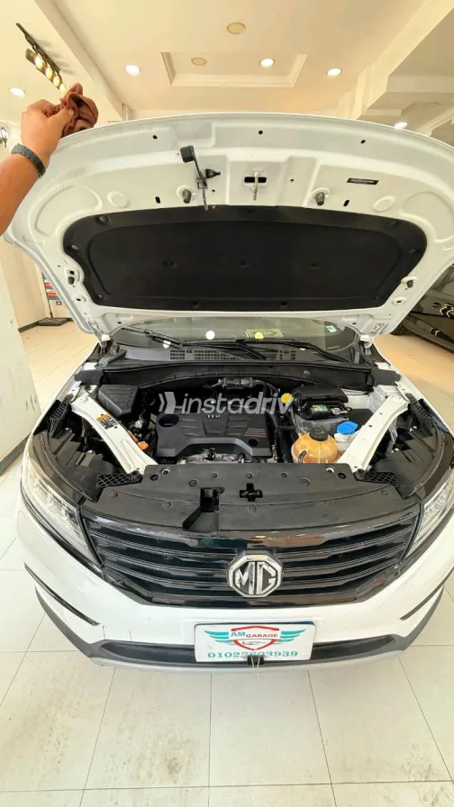MG RX5 Plus 2020 White Automatic Used for Sale in Greater Cairo ( Cairo + Giza) - 9