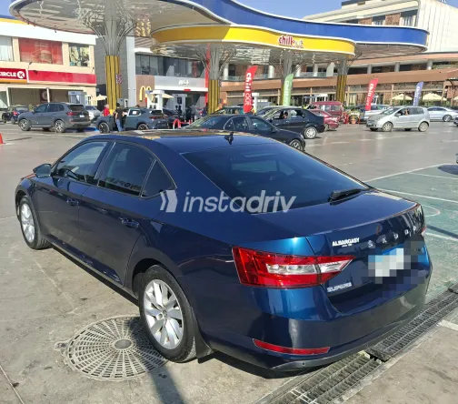 سكودا سوبيرب 2022 أزرق أوتوماتيك مستعملة للبيع في القاهرة الكبرى ( القاهرة - الجيزة) - 2