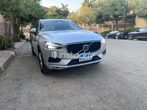 فولفو XC60 2021 فضي أوتوماتيك مستعملة للبيع في القاهرة الكبرى ( القاهرة - الجيزة) - 2