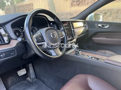 فولفو XC60 2021 فضي أوتوماتيك مستعملة للبيع في القاهرة الكبرى ( القاهرة - الجيزة) - 8