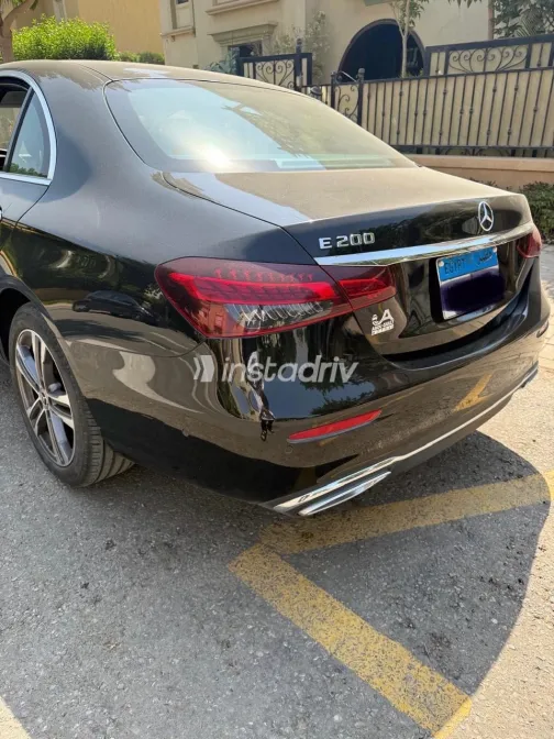 Mercedes E 200 2022 Black Automatic Used for Sale in Greater Cairo ( Cairo + Giza) - 1