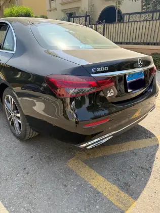 Mercedes E 200 2022 Black Automatic Used for Sale in Greater Cairo ( Cairo + Giza)