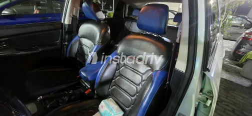 Subaru XV 2016 White Automatic Used for Sale in Greater Cairo ( Cairo + Giza) - 3