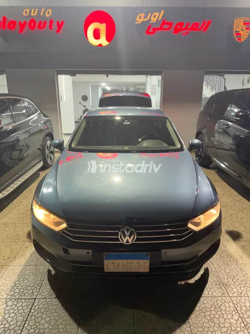 Volkswagen Passat 2018 White Automatic Used for Sale in Greater Cairo ( Cairo + Giza) - 4