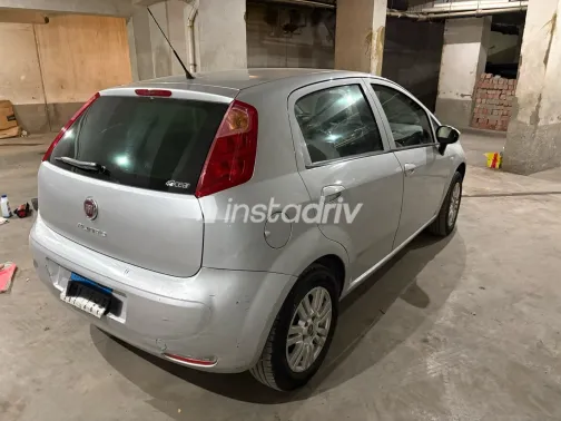 Fiat Punto 2016 Silver Automatic Used for Sale in Greater Cairo ( Cairo + Giza) - 4