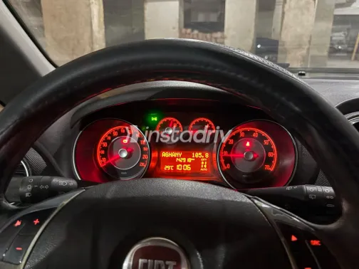 Fiat Punto 2016 Silver Automatic Used for Sale in Greater Cairo ( Cairo + Giza) - 10