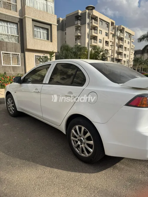 Mitsubishi Lancer 2017 White Automatic Used for Sale in Greater Cairo ( Cairo + Giza) - 2