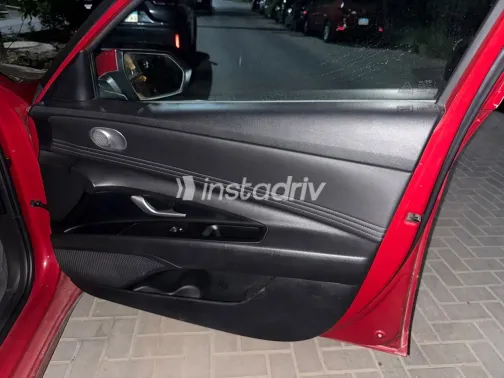 Hyundai Elantra HD 2022 Red Automatic Used for Sale in Greater Cairo ( Cairo + Giza) - 9