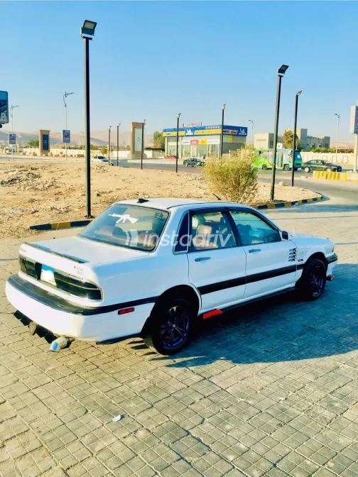 ميتسوبيشي جالانت 1990 أبيض أوتوماتيك مستعملة للبيع في القاهرة الكبرى ( القاهرة - الجيزة) - 3